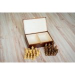 Šachové figurky Klasický akát v dřevěném boxu – Zboží Dáma