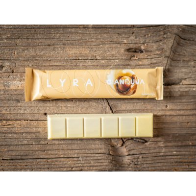 Lyra PRALINÉ Čokoládová tyčinka s praliné 33 g – Sleviste.cz