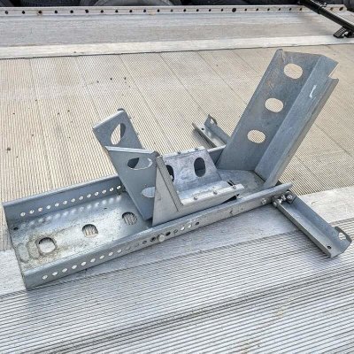 VAPP Držák motocyklu s automatickým zajištěním – Sleviste.cz