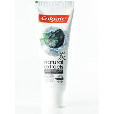 Colgate Natural Extracts Charcoal + White 75 ml – Hledejceny.cz