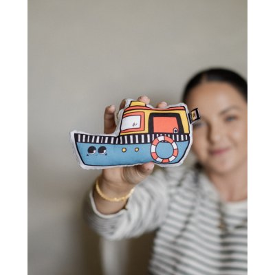 Černá na bílé Kontrastní chrastítko Loď DO RUČIČKY – Zboží Dáma