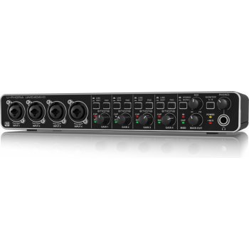 Behringer UMC404HD