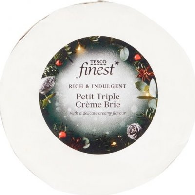 Tesco Finest Triple Crème Brie plnotučný měkký sýr s bílou ušlechtilou plísní 125 g – Sleviste.cz