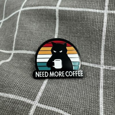 Pinarna Černá naštvaná kočka Need more coffee Potřebuji více kávy – Sleviste.cz