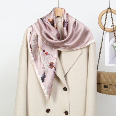 hedvábný šátek pastelový s květinami – Zbozi.Blesk.cz