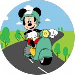 1x Mickey Mouse – jízda na retro skútru v krajině – jedlý papír na dort – Hledejceny.cz