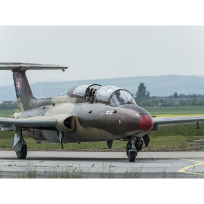 Zážitkový let stíhačkou L-29 Delfín – Zboží Mobilmania