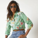 Košile s potiskem květů zelená/vícebarevná – Sleviste.cz