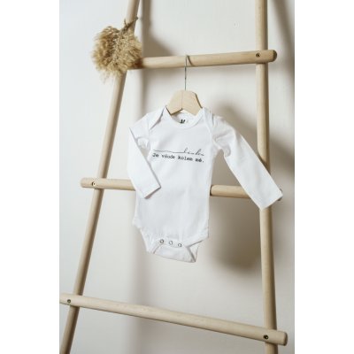 Černá na bílé bodyčko LÁSKA VŠUDE KOLEM MĚ – Zboží Dáma