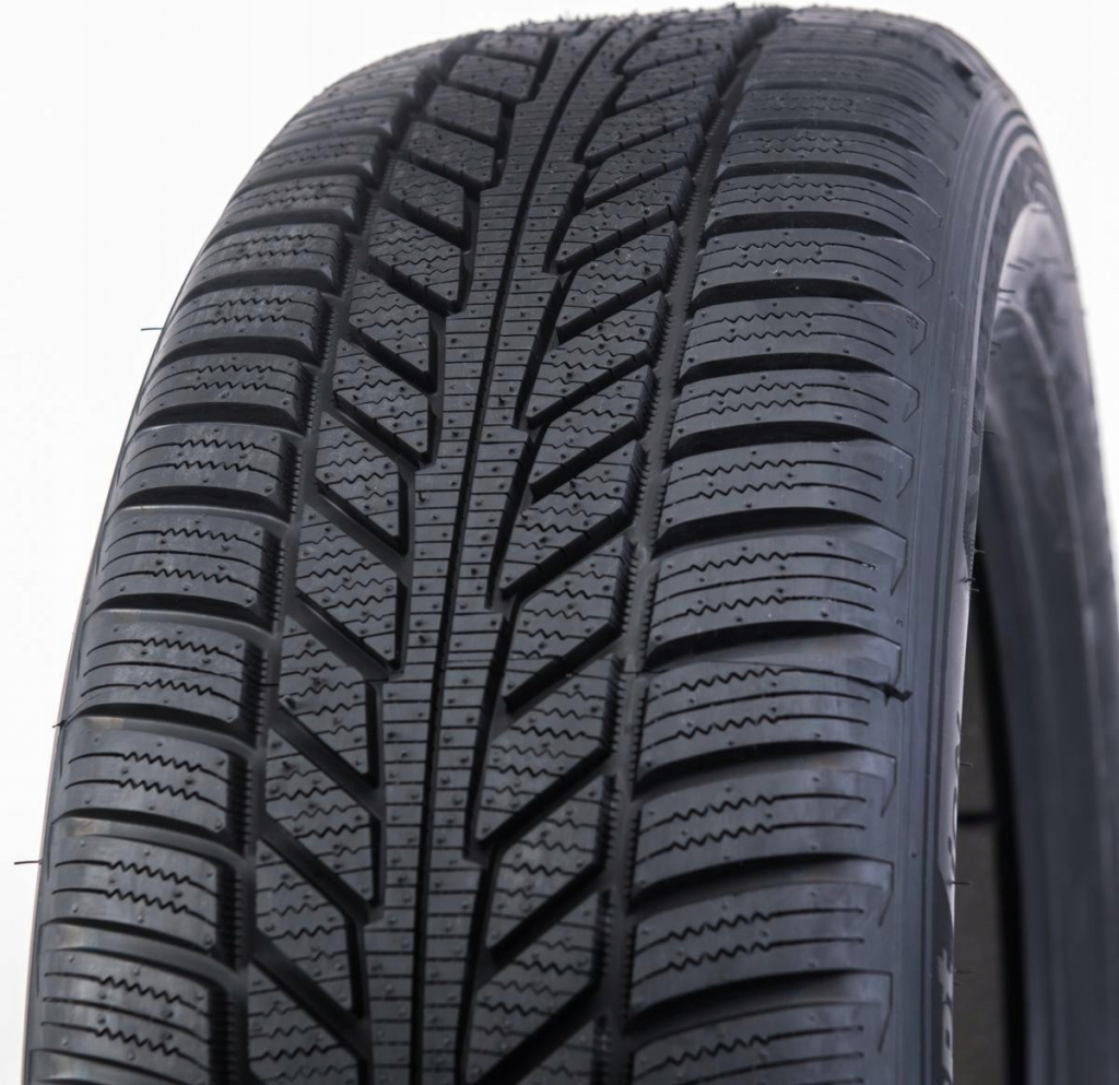 Hankook iON i*cept X IW01A 255/40 R21 102V