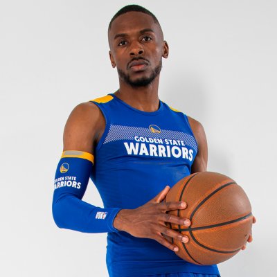 TARMAK Basketbalový chránič lokte E500 NBA Golden State Warriors modrý 2 2021 – Zbozi.Blesk.cz