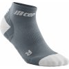 CEP kotníkové běžecké kompresní ponožky ULTRALIGHT šedá / světle šedá