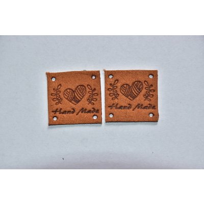 Koženkový štítek čtverec srdce Hand made 2,5x2,5cm hnědý – Hledejceny.cz