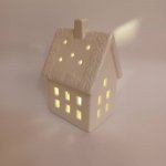 DECOLED Keramický domeček, 8,5 x 6,9 x 12,9 cm, teple bílá, 2xLR44 – Hledejceny.cz