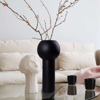 Gilde Keramická váza Tradium, matná černá, kulatá nahoře – Sleviste.cz