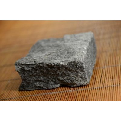 Stone-Idea s.r.o. 1189 Výrobky z kamene Dlažební kostky Tmavě šedá mramorová dlažební kostka 10″ tmavě šedá