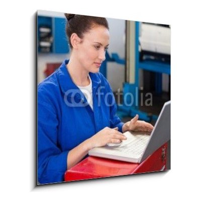 Obraz 1D - 50 x 50 cm - Mechanic working on a laptop Mechanik pracující na přenosném počítači – Zboží Mobilmania