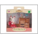 Sylvanian Families Sestra u psacího stolu se židlí