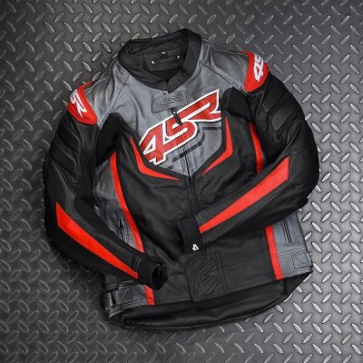 4SR TT ReplicaVolcano černo-červená | Zboží Auto