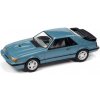 Sběratelský model Johnny Lightning Ford Mustang SVO 1986 1:64