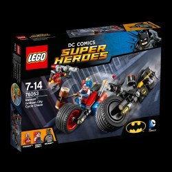 LEGO® Super Heroes 76053 Batman Motocyklová honička v Gotham City