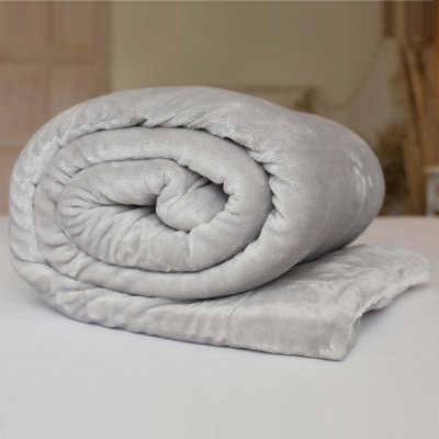Jerry Fabrics Mikroplyšová deka s beránkem Světle šedá 150x200 – Sleviste.cz