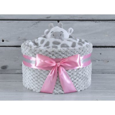 dortNEdort jednopatrový plenkový dort V6 ks Pampers Premium Care usínáček produkty Mimijo a mnoho dalšího Miminko se narodilo a je mu asi měsíc Barva dortuNEdortu nebo vzor deky Šedá dek – Hledejceny.cz