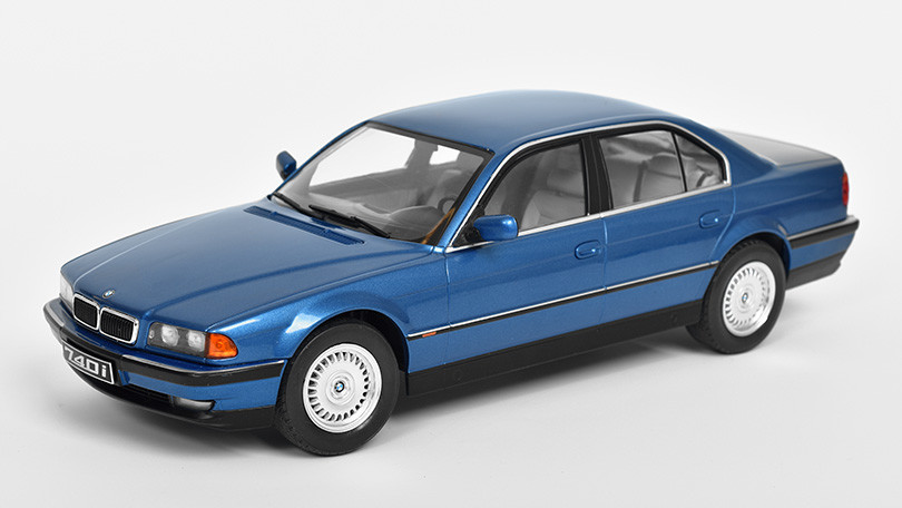 KK-Scale BMW 7-series 740i E38 1994 1:18