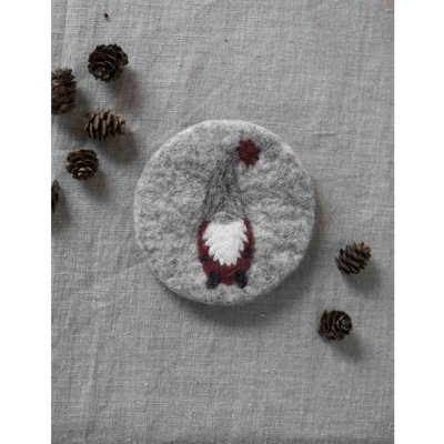 Vánoční podložka pod horké Santa Light grey 10 cm Storefactory Scandinavia – Hledejceny.cz