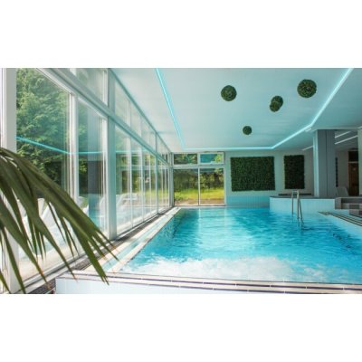 Šoproň: Hotel Szieszta s polopenzí, neomezeným wellness centrem (bazén, sauny) a vstupem do bazénu Lövér - 3 dny pro 2 osoby – Zboží Mobilmania