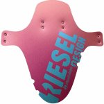 Riesel Kol:oss – Zboží Dáma