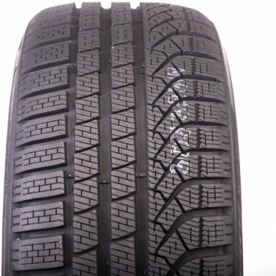 Pirelli P Zero Winter 245/40 R19 98V