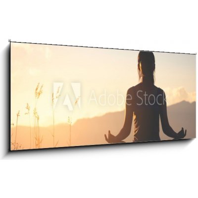 Skleněný obraz 1D panorama - 120 x 50 cm - silhouette fitness girl practicing yoga on mountain silueta fitness dívka cvičí jógu na hoře – Zbozi.Blesk.cz