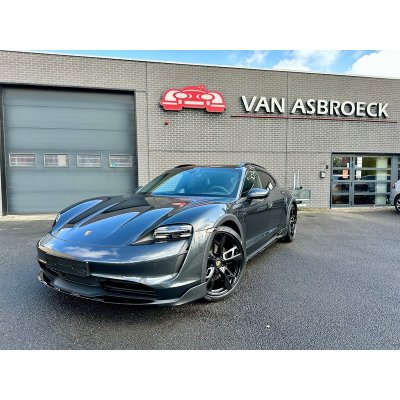 Jízda v elektrickém Porsche Taycan – Zbozi.Blesk.cz