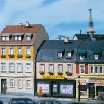 Auhagen Domy č.p. 5/7 H0 TT 12272 – Zboží Dáma