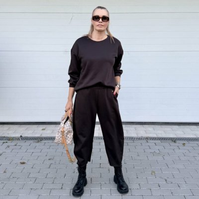 Stylová souprava z máslového materiálu Lounge čokoládově hnědá – Hledejceny.cz