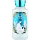 Bath & Body Works tělové mléko Jingle All The Way 236 ml