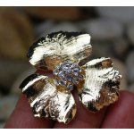 Brož květ broušené sklo zlatá – Zboží Dáma