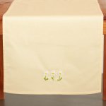 Veba Ubrus GAMA bavlna satén žlutá s výšivkou Sedmikrásky 40x120 cm – Hledejceny.cz