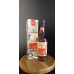 Plantation Stiggins Fancy Pineapple Smoky Formula LE 40% 0,7 l (holá láhev) – Sleviste.cz