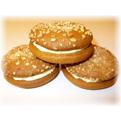 MEDUŇKA pekařství perníkářství Medovníky s ořechy 480 g – Zboží Mobilmania
