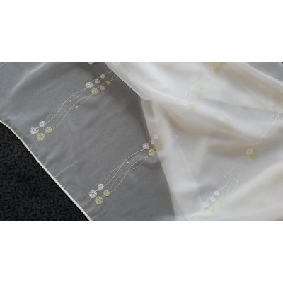 Záclona voál se zelenou výšivkou Gerster 11115/500 300 cm – Zboží Mobilmania