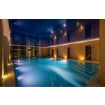 Exkluzivní wellness pro ženy s polopenzí na zámku – Hledejceny.cz