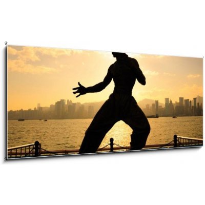 Obraz 1D panorama - 120 x 50 cm - Bruce lee in Hong kong Bruce Lee v Hongkongu – Hledejceny.cz