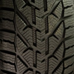 Sebring Snow 215/55 R18 99V