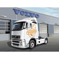 Italeri VOLVO FH16 520 SLEEPER CAB 3907 1:24