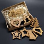 AMADEA Vánoční set 8 dřevěných ozdob z masivu krabička – Zbozi.Blesk.cz