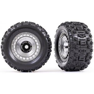 Traxxas kolo 3.8" pneu Sledgehammer disk polomatně chromovaný s poklicí 2 TRA9572X – Hledejceny.cz