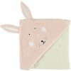 Osuška pro miminko Trixie Dětská osuška s kapucí Mrs. Rabbit 70x130cm