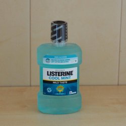 Listerine Cool Mint Mild Taste ústní voda s esenciálními oleji bez alkoholu 1 l